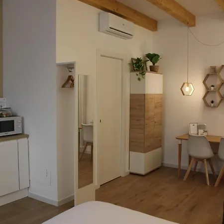 בית הארחה Maison Chene Petit 3*